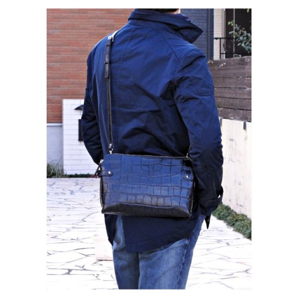 画像3: [COXSWAIN] メンズ クラッチバッグ ストラップ付き クロコエンボスド レザー ブラック CW1605CS BLACK 日本製 (3)