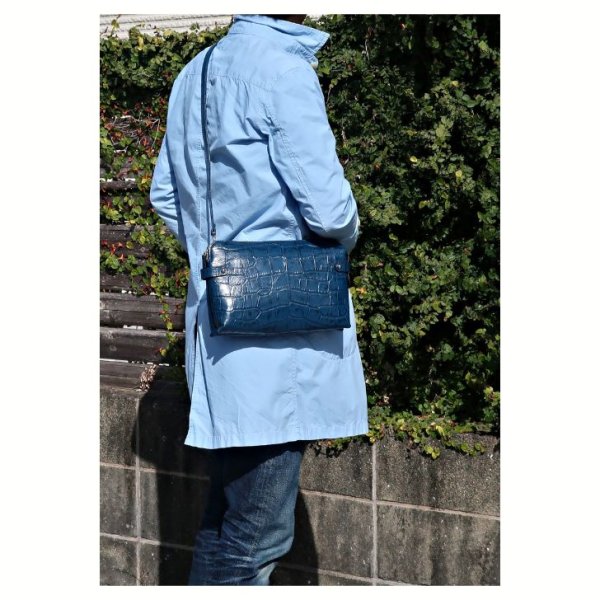 画像4: [COXSWAIN] メンズ クラッチバッグ ストラップ付き クロコエンボスド レザー ネイビー CW1605CS NAVY 日本製 (4)