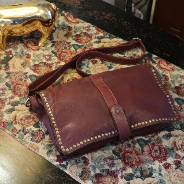 画像2: [COXSWAIN] ナポリで仕上げられた ヴィンテージ ショルダーバッグ イタリア製 トープ ブラウン CW5871CIVICO93TAUPE (2)